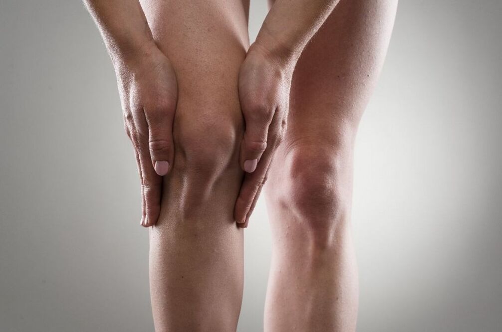 Prvi simptom gonarthroze je bol u koljenu